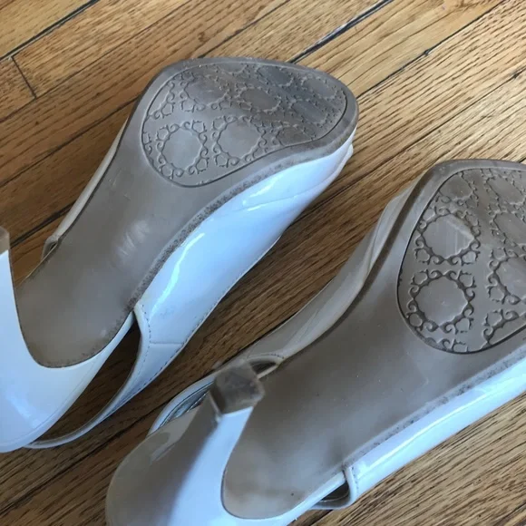 6M - Cream Patten Leather Open Toe Heels - Picture 4 of 5